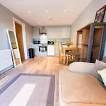 דירה Inactive The A 1 Bedroom By Altoluxoexperience Short Lets & Serviced With Parking & Wifi *