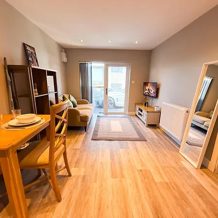Inactive The A 1 Bedroom By Altoluxoexperience Short Lets & Serviced With Parking & Wifi *