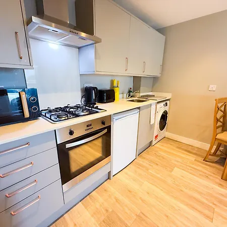 Inactive The A 1 Bedroom By Altoluxoexperience Short Lets & Serviced With Parking & Wifi Апартаменты *