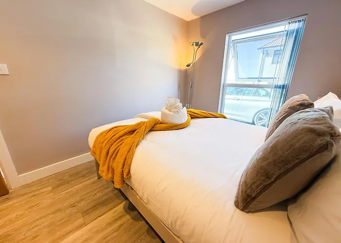 Inactive The A 1 Bedroom By Altoluxoexperience Short Lets & Serviced With Parking & Wifi Апартаменти