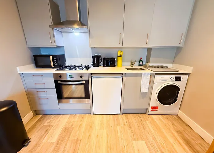 Inactive The A 1 Bedroom By Altoluxoexperience Short Lets & Serviced With Parking & Wifi Апартаменти *