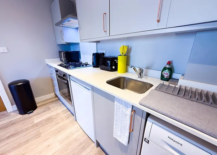 Апартаменти Inactive The A 1 Bedroom By Altoluxoexperience Short Lets & Serviced With Parking & Wifi Бристоль