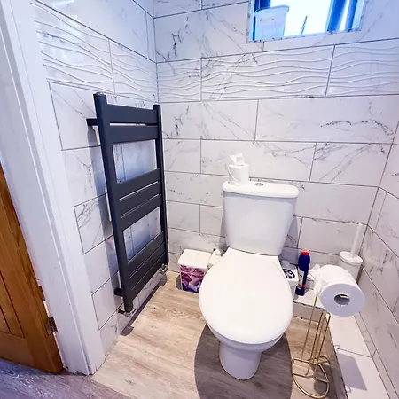 Apartman Inactive The A 1 Bedroom By Altoluxoexperience Short Lets & Serviced With Parking & Wifi