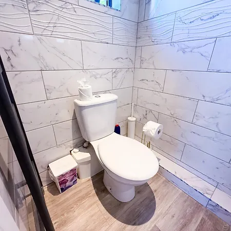 Inactive The A 1 Bedroom By Altoluxoexperience Short Lets & Serviced With Parking & Wifi Bristol