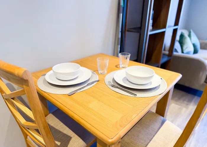 Inactive The A 1 Bedroom By Altoluxoexperience Short Lets & Serviced With Parking & Wifi 브리스틀